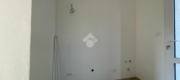 4-Zimmer Haus in Massa, Italy, Nr. 23881 27