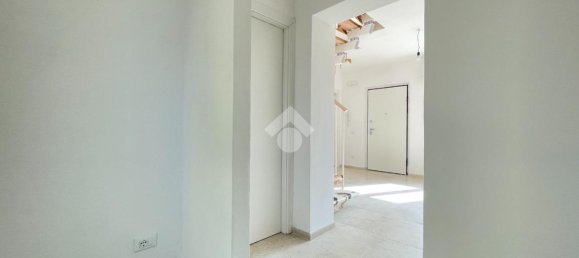 4-Zimmer Haus in Massa, Italy, Nr. 23881 29