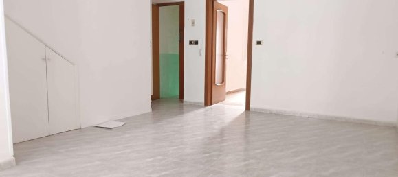 2غرفة شقة في Bitonto, Italy رقم 78113 17