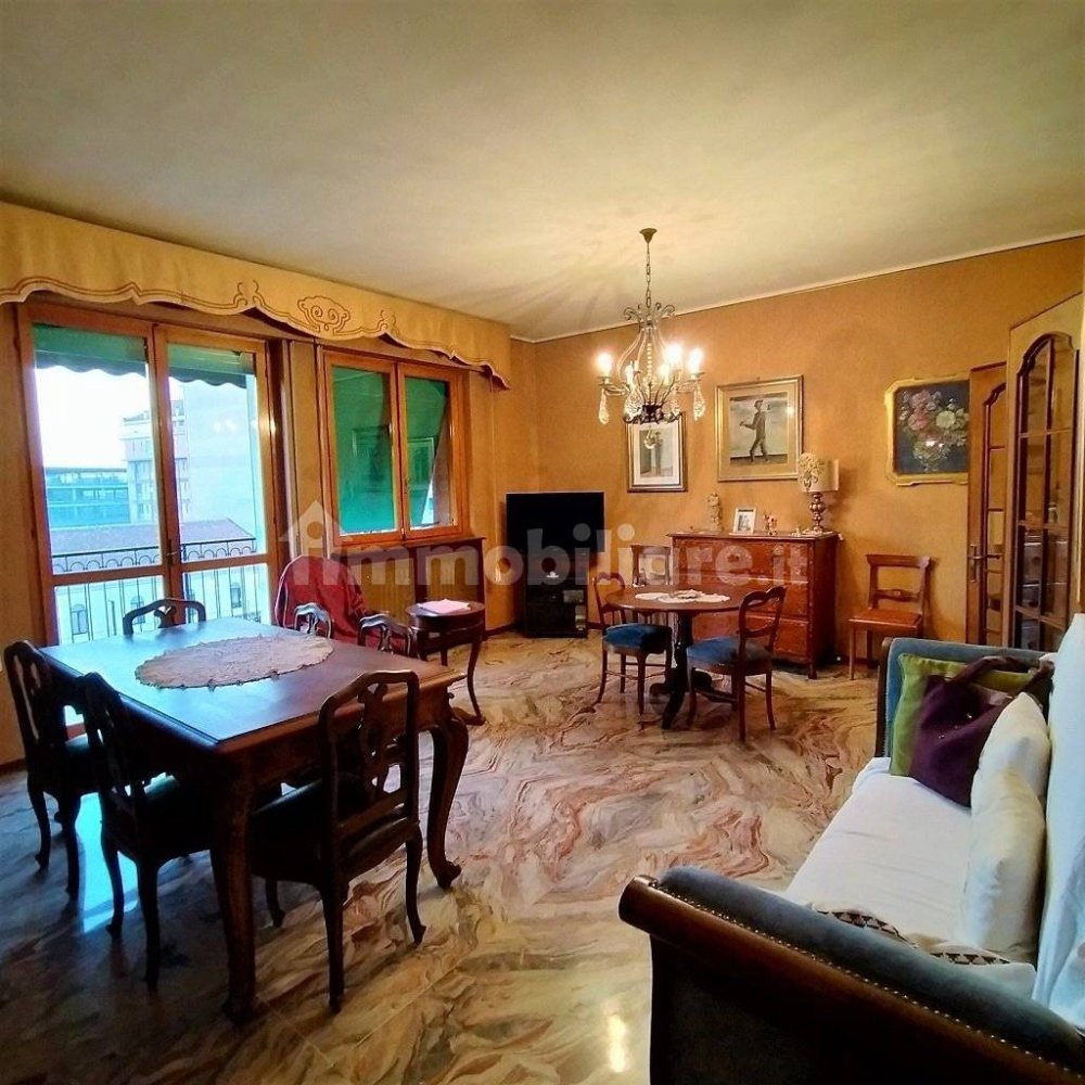 3 bedrooms Apartment in Alessandria, Italy No. 45512