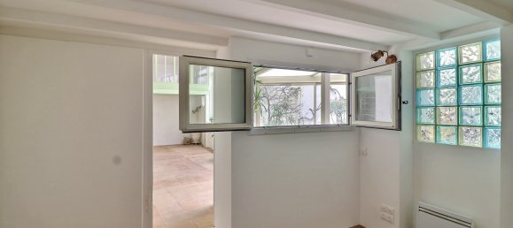 2 bedrooms Commercial property in Paris, France No. 165851 25