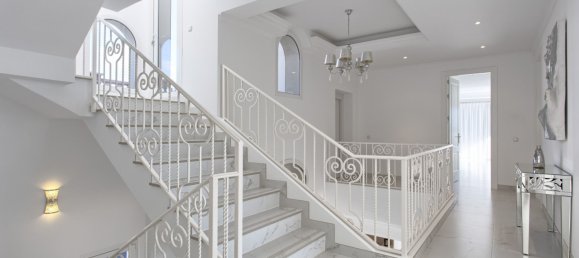 Дом с 8 спальнями в Малага, Испания № 130913 10