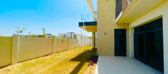 Villa T5 em Yas Island, UAE N.º 45304 20