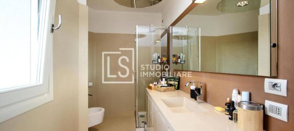 3-salle Appartement à Cuggiono, Italy No. 26779 16