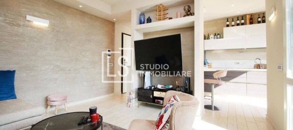 3-salle Appartement à Cuggiono, Italy No. 26779 7