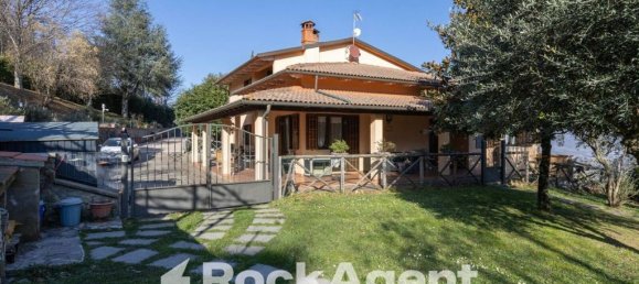 5 bedrooms Villa in Castel San Niccolò, Italy No. 60771 13