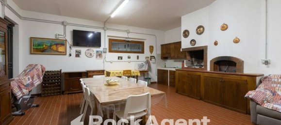 5 bedrooms Villa in Castel San Niccolò, Italy No. 60771 36