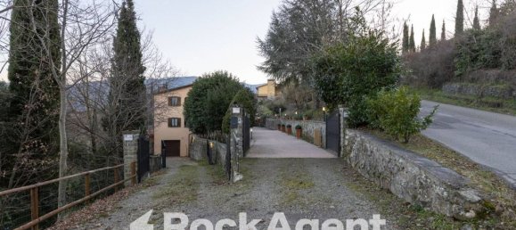 5 bedrooms Villa in Castel San Niccolò, Italy No. 60771 38
