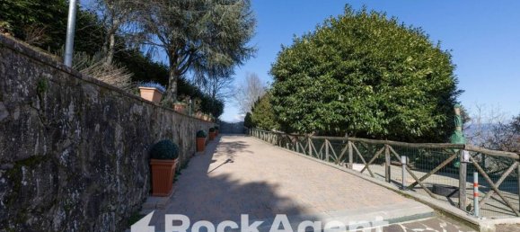 5 bedrooms Villa in Castel San Niccolò, Italy No. 60771 6