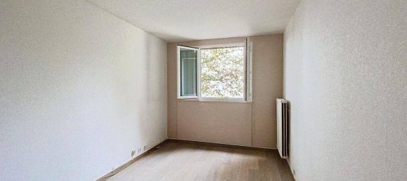 2 bedrooms Commercial property in Corbeil-Essonnes, France No. 179316 7