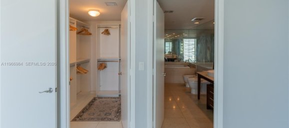2 Schlafzimmer Gewerbliche Immobilien in Miami, USA, Nr. 615815 12