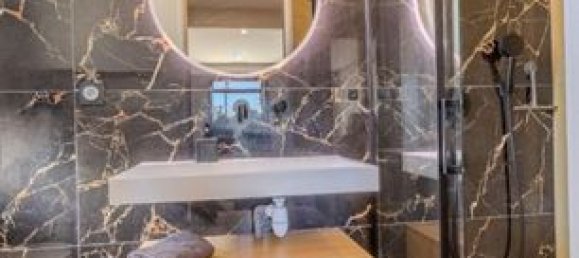 5 bedrooms Villa in Vedene, France No. 301826 17