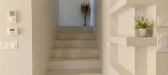 5 bedrooms Villa in Vedene, France No. 301826 11