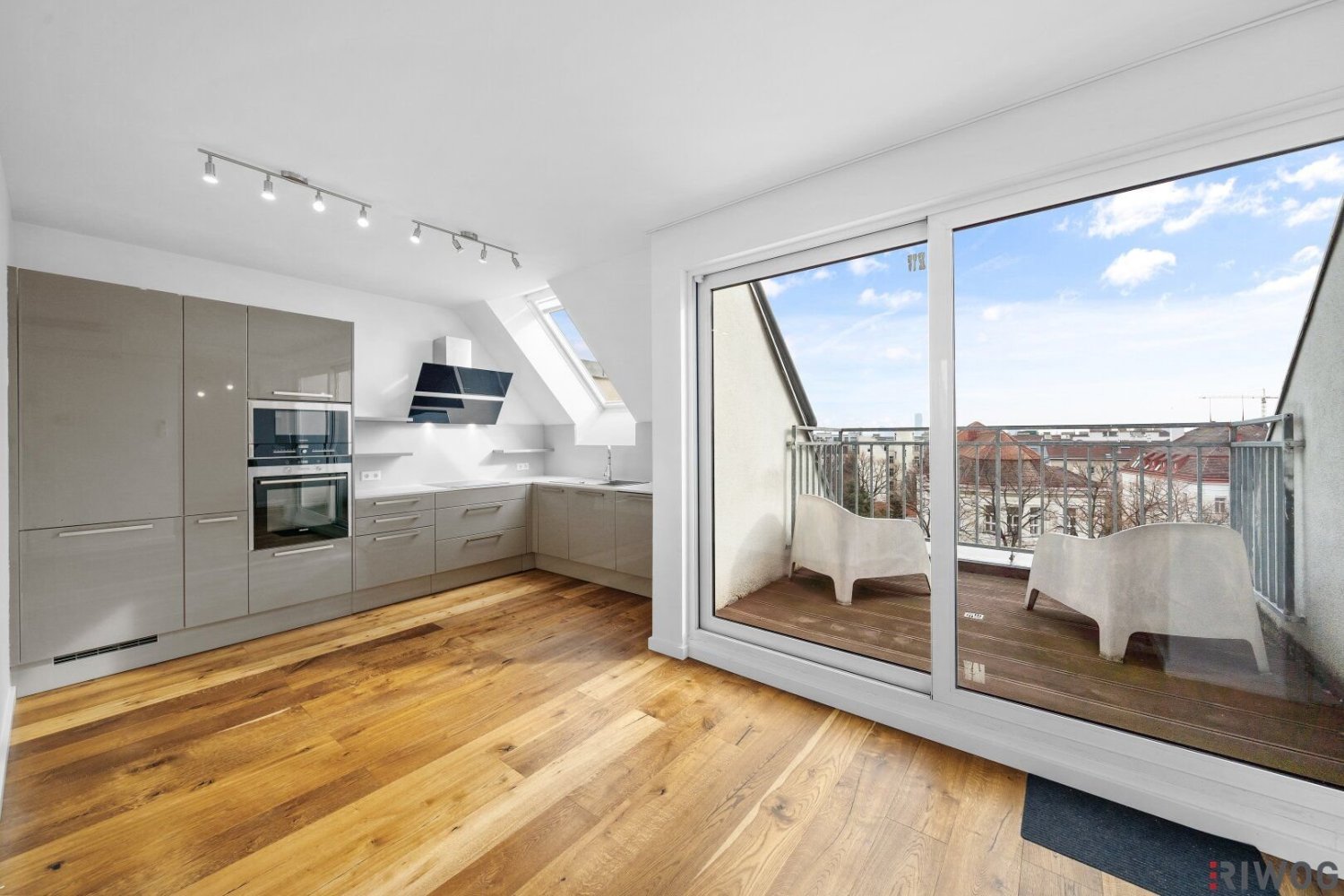 4-Zimmer Penthouse in Alsergrund, Austria, Nr. 33034