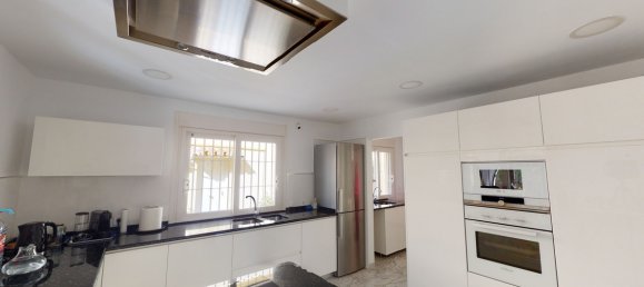 8 bedrooms Villa in Benajarafe, Spain No. 60177 32