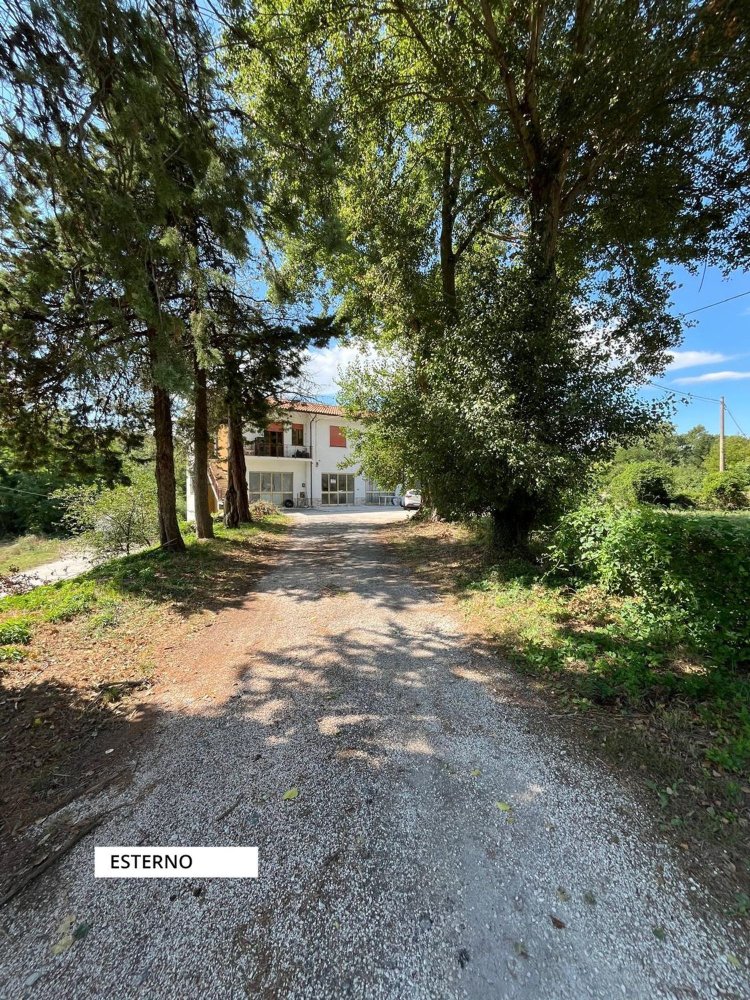 Casa de 13 divisões em Pergola, Italy N.º 283436