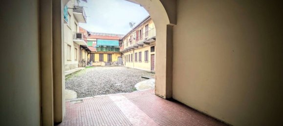 2 غرف نوم شقة في Cesano Maderno, Italy رقم 361210 17