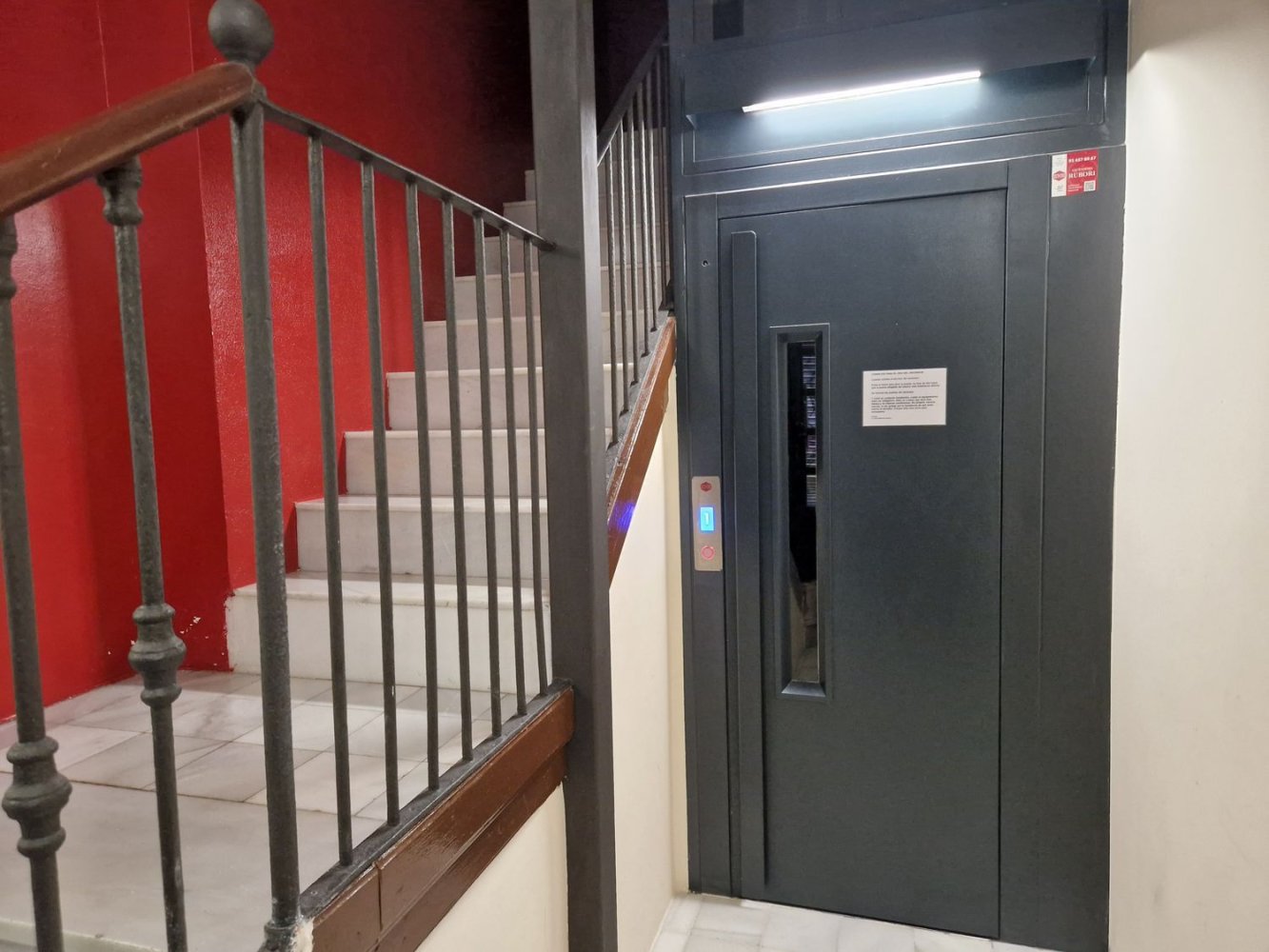 3 Schlafzimmer Wohnung in Ciutat Vella, Spain, Nr. 275545