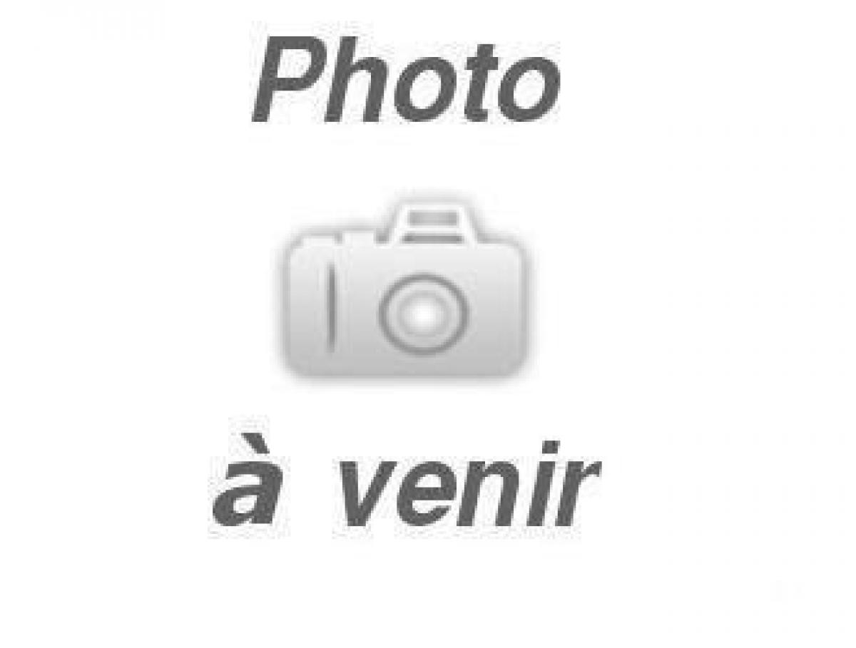 246m² Factory in Reims, France No. 19138