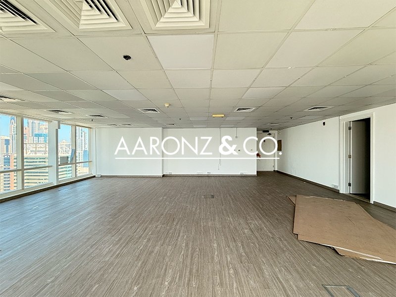 Büro in Jumeirah Lake Towers, UAE 123m², Nr. 123725