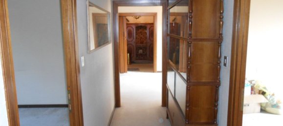 4 Schlafzimmer Wohnung in Milan, Italy, Nr. 360733 12