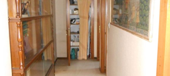 4 Schlafzimmer Wohnung in Milan, Italy, Nr. 360733 13