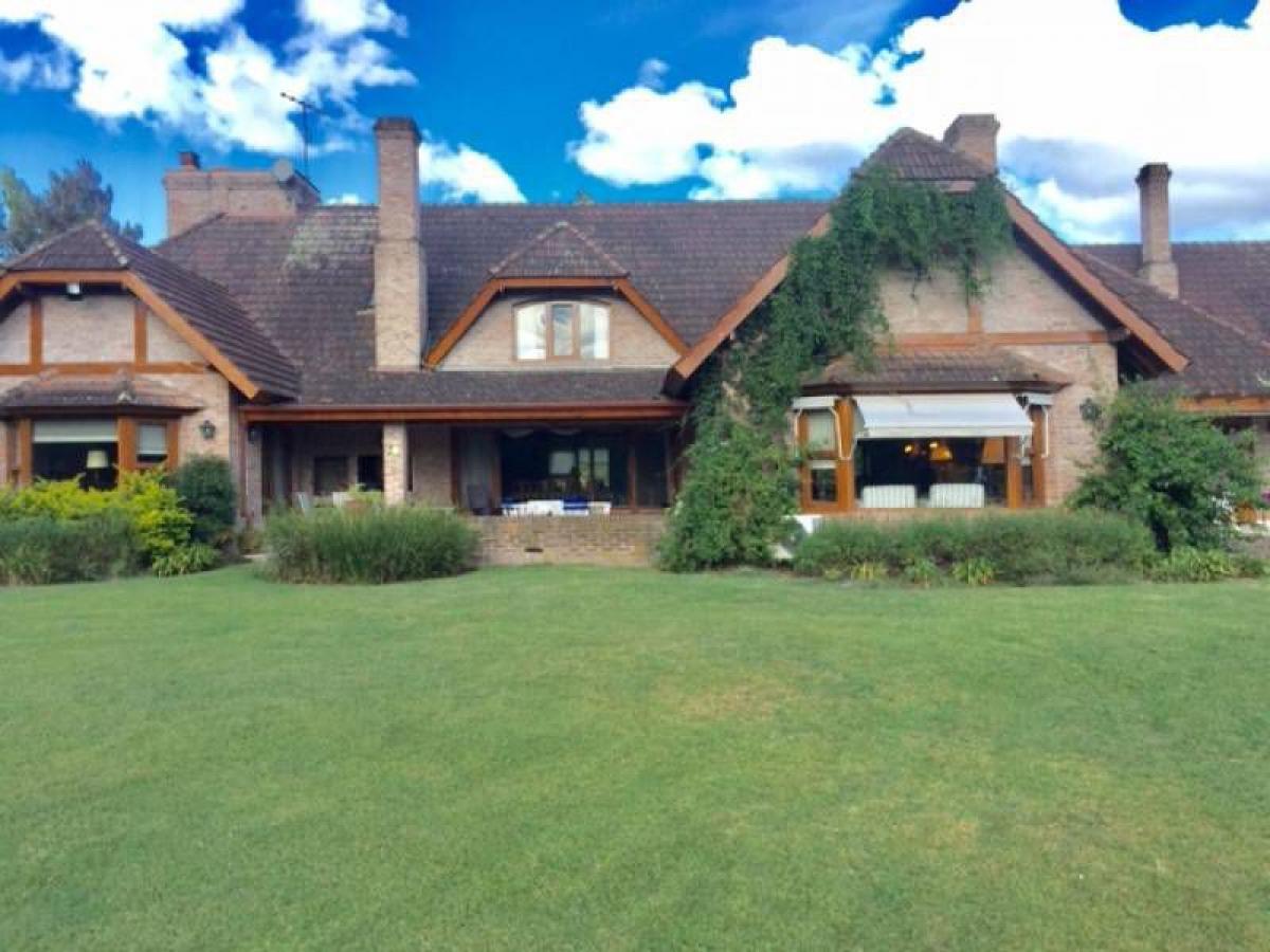 5 bedrooms House in Pilar, Argentina No. 75340