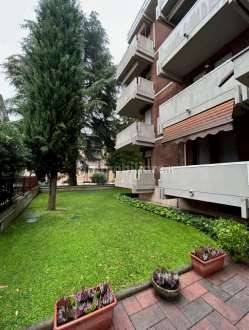 Apartamento de 5 habitaciónes en Verona, Italy No. 265283