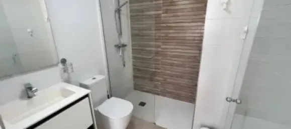 1 bedroom Apartment in Alicante, Spain No. 134114 9
