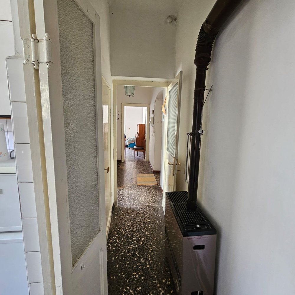 4غرفة شقة في Genoa, Italy رقم 155904