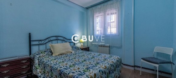 Квартира с 3 спальнями в Вальядолид, Испания № 178525 3