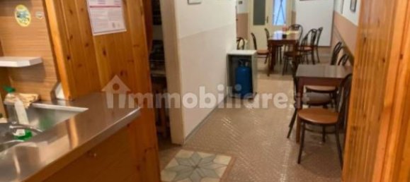 Коммерческая недвижимость с 3 комнатами в Триест, Италия № 370444 5