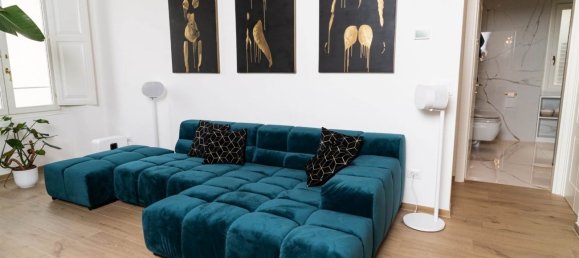 2 bedrooms Apartment in Florence, Italy No. 191990 5