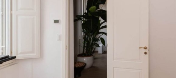 2 bedrooms Apartment in Florence, Italy No. 191990 8