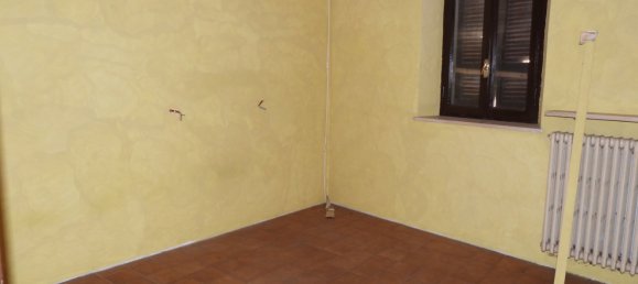 5 Schlafzimmer Haus in Suno, Italy, Nr. 379018 11