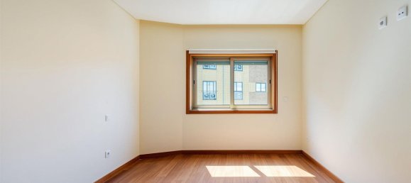 3 bedrooms Apartment in Senhora da Hora, Portugal No. 137887 18