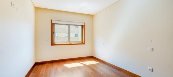 3 bedrooms Apartment in Senhora da Hora, Portugal No. 137887 20