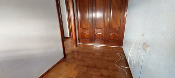 3 bedrooms Apartment in Cordoba, Spain No. 138419 4