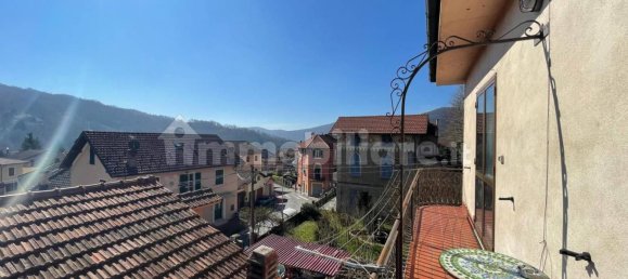 3 bedrooms Apartment in Savignone, Italy No. 140364 2