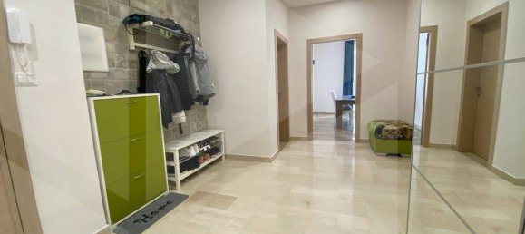 6 rooms Apartment in Naples, Italy No. 21719 4