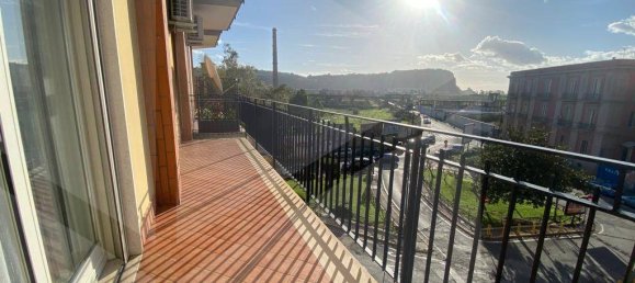 6 rooms Apartment in Naples, Italy No. 21719 17