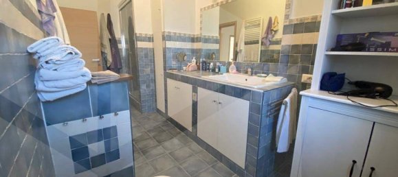 6 rooms Apartment in Naples, Italy No. 21719 10