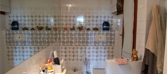 7-Zimmer Villa in Guanzate, Italy, Nr. 7210 40