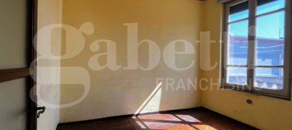 2 Schlafzimmer Wohnung in Cremona, Italy, Nr. 290885 4