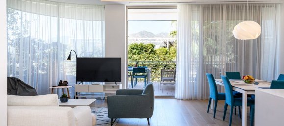 2 bedrooms Apartment in Budva, Montenegro No. 240 4