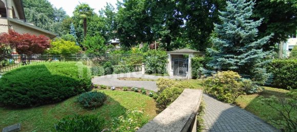 Apartamento de 2 dormitorios en Cinisello Balsamo, Italy No. 267728 2