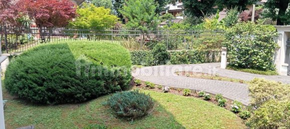 Apartamento de 2 dormitorios en Cinisello Balsamo, Italy No. 267728 3