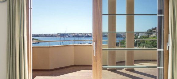 5 bedrooms Villa in Mahon, Spain No. 1448 12