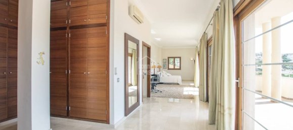 5 bedrooms Villa in Mahon, Spain No. 1448 11