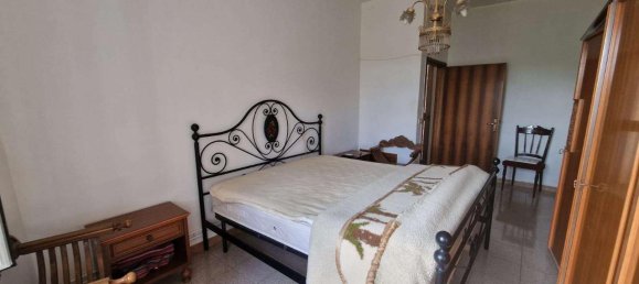 Casa de 3 habitaciónes en Gualdo Cattaneo, Italy No. 111922 6